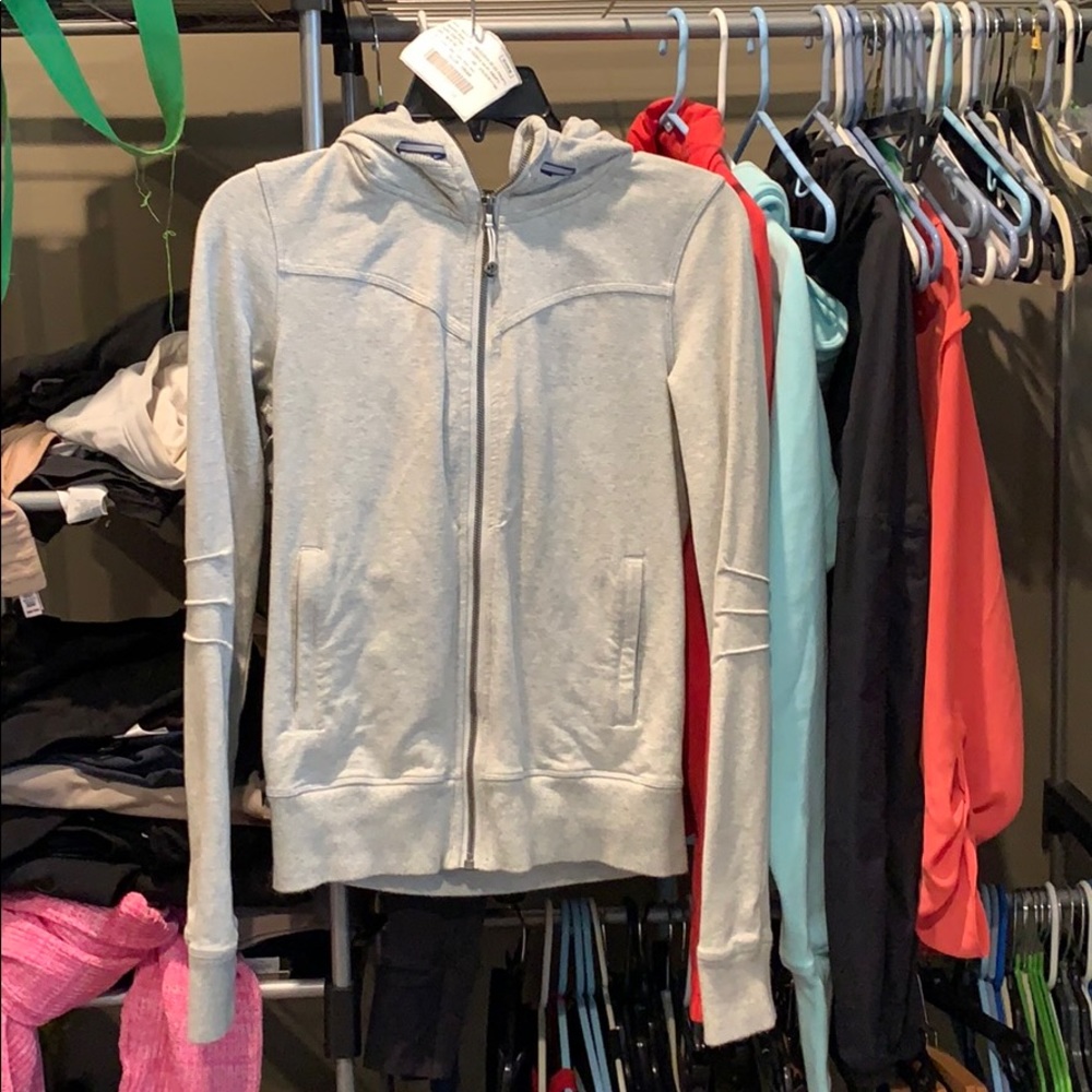Lululemon sz 6 lightweight grey jacket